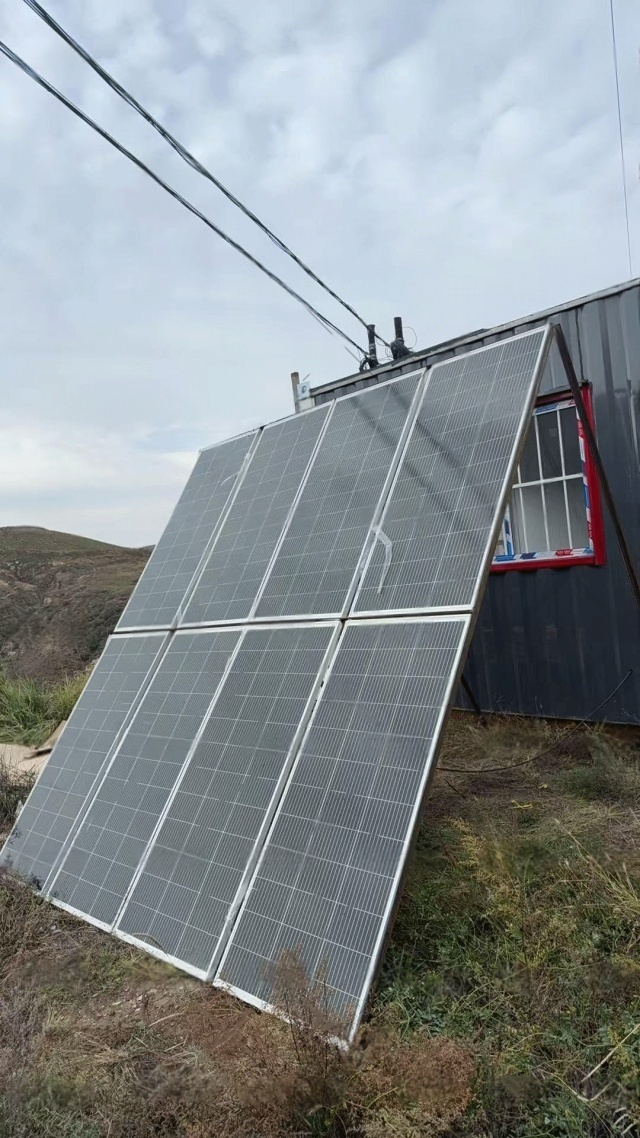 Off-Grid Solar Power Supply System for Containerized Operations in Xinjiang, China