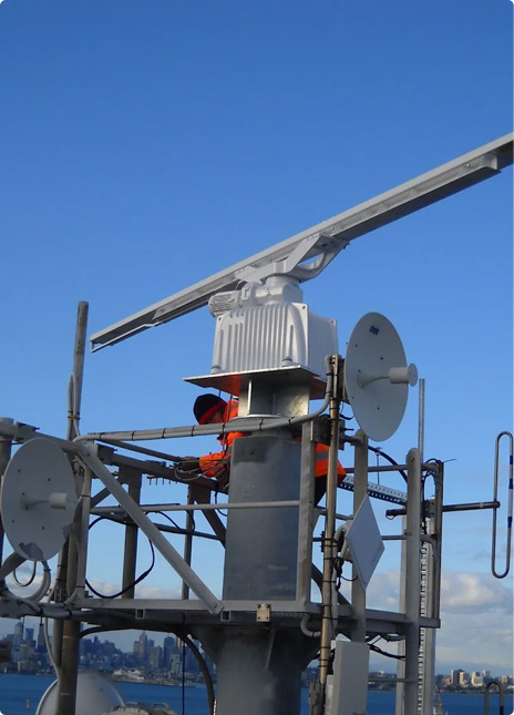 Manufacturer Mobile Surveillance Trailer with 100W Solar Panel for Remote Monitoring Applications