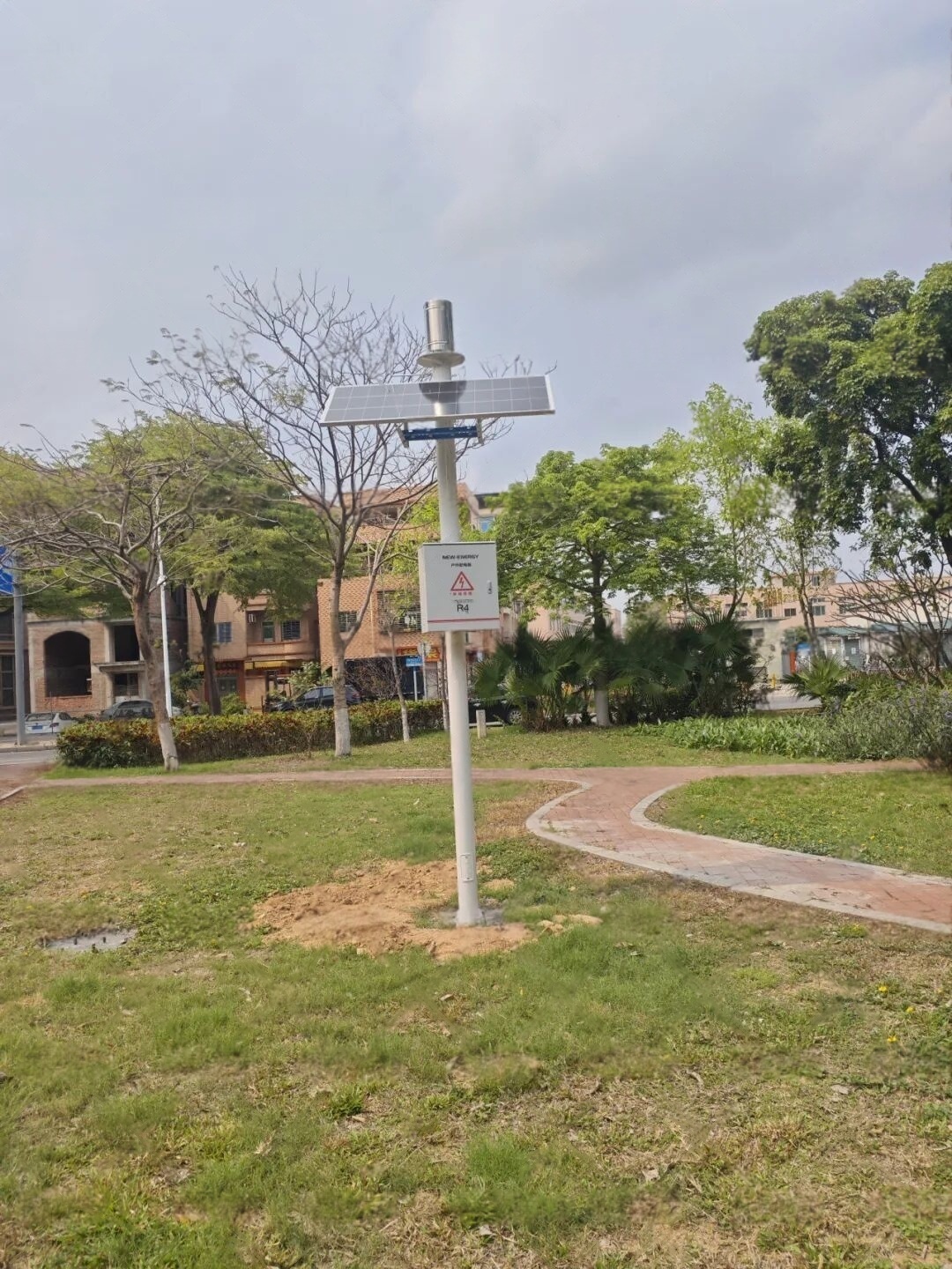 Solar Power Supply System For Park Security Monitoring In Shenzhen Public Spaces